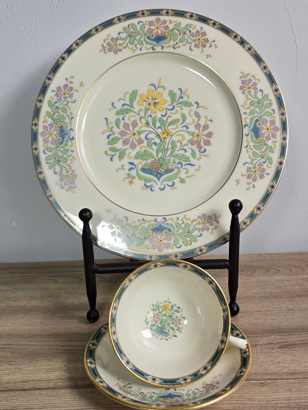 Lenox Mystic Dinner Plate Teacup Saucer Set Ivory Floral Gold Trim USA